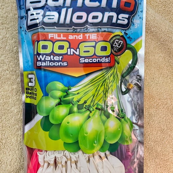 Lot 3 - 100 self sealing water balloons. By Zuru - Picture 2 of 5